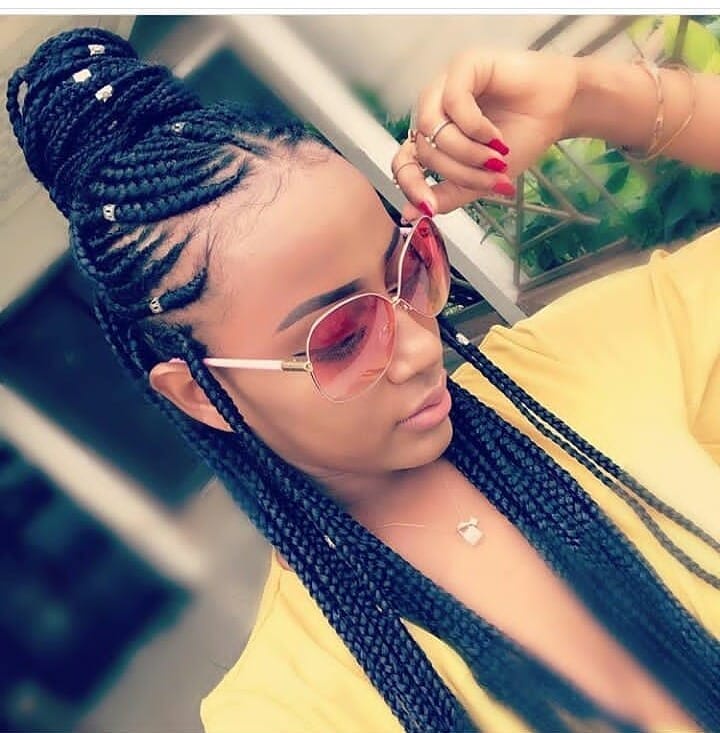 Ladies Latest Simple Ghana Weaving Hairstyles In Nigeria