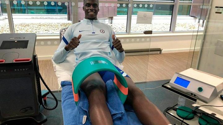 image-chelsea-goalkeeper-gets-scan-results-after-thigh-injury
